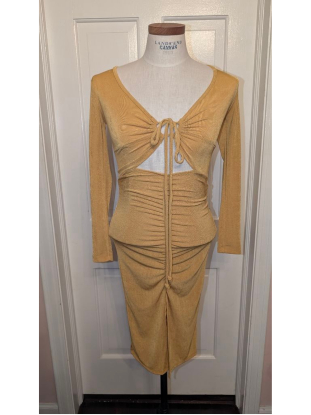 Women's Velvet Torch Gold Long Sleeve Dress XS